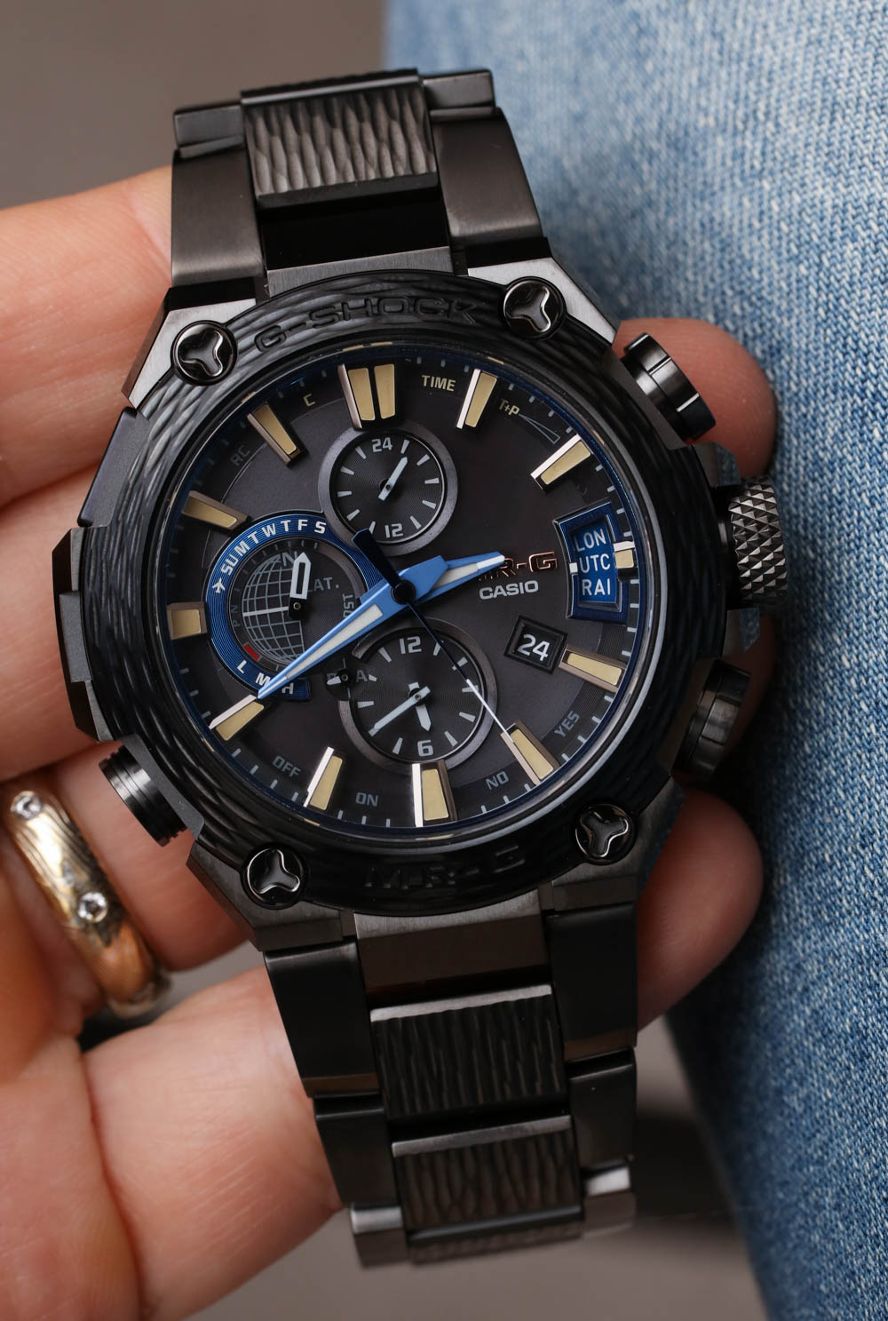 Các loại đồng hồ đeo tay có báo thức đáng sở hữu nhất