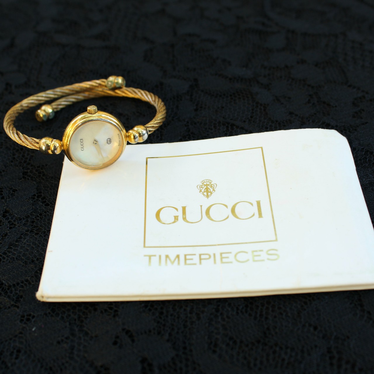 Đồng hồ Gucci nữ giá bao nhiêu? Có nên mua đồng hồ Gucci nữ không?